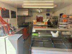 RESERVE REDUCED! CAFE CONTAINER - 9M X 2.8M STEEL SEALED CONTAINER - CAFE CONTENTS INCLUDED