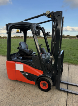 LINDE 1.6 TONNE ELECTRIC FORKLIFT TRUCK CONTAINER SPEC