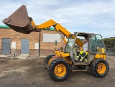 JCB 520-55 TELEHANDLER*C/W BUCKET*