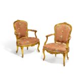 Zwei Fauteuils à la reine
