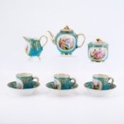 Kaffeeset mit galanten Paaren im Sèvres-Stil