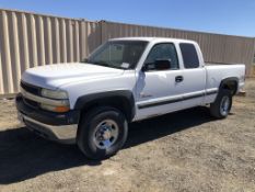 2001 Chevrolet 2500HD LS Extended Cab Pickup,