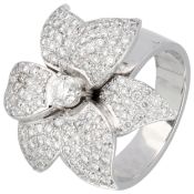 18K White gold flower ring set with approx 0.86 ct. diamond