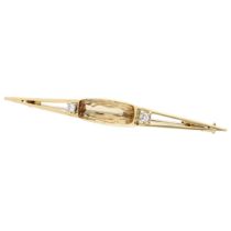 18K Yellow gold brooch set with topaz and diamonds 