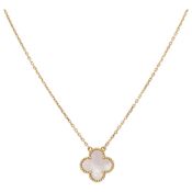 Van Cleef & Arpels 'Vintage Alhambra' 18K Yellow gold necklace and pendant set with mother-of-pearl
