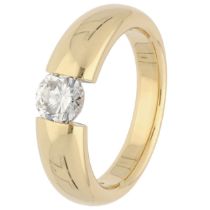 18K Yellow gold solitaire ring set with a 0.70 ct. diamond, IGI certified