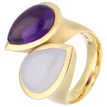 18K Yellow gold bypass ring set with an amethyst and chalcedony