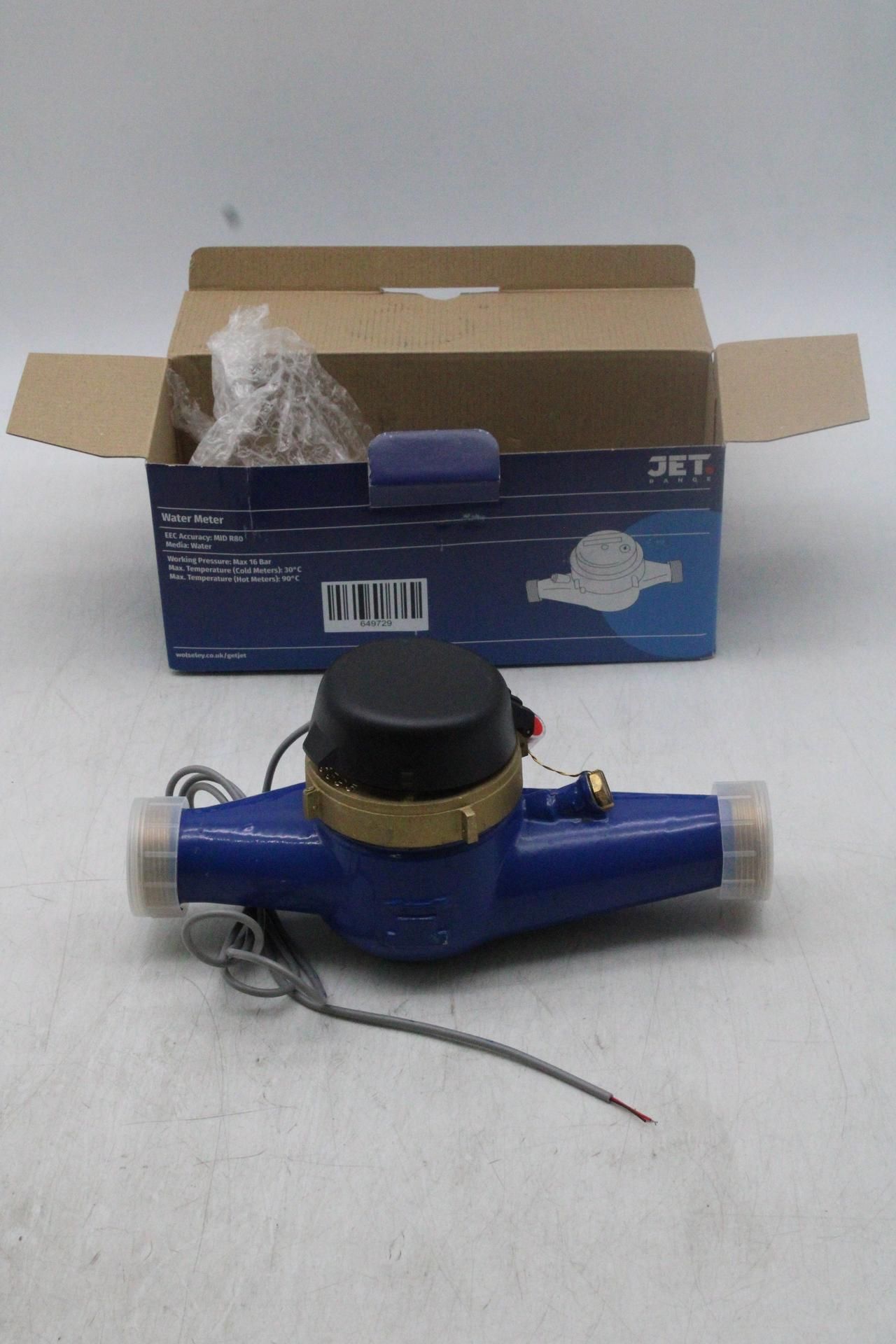 Jet Cold Pulsed Water Meter, Size DN32. Box damaged