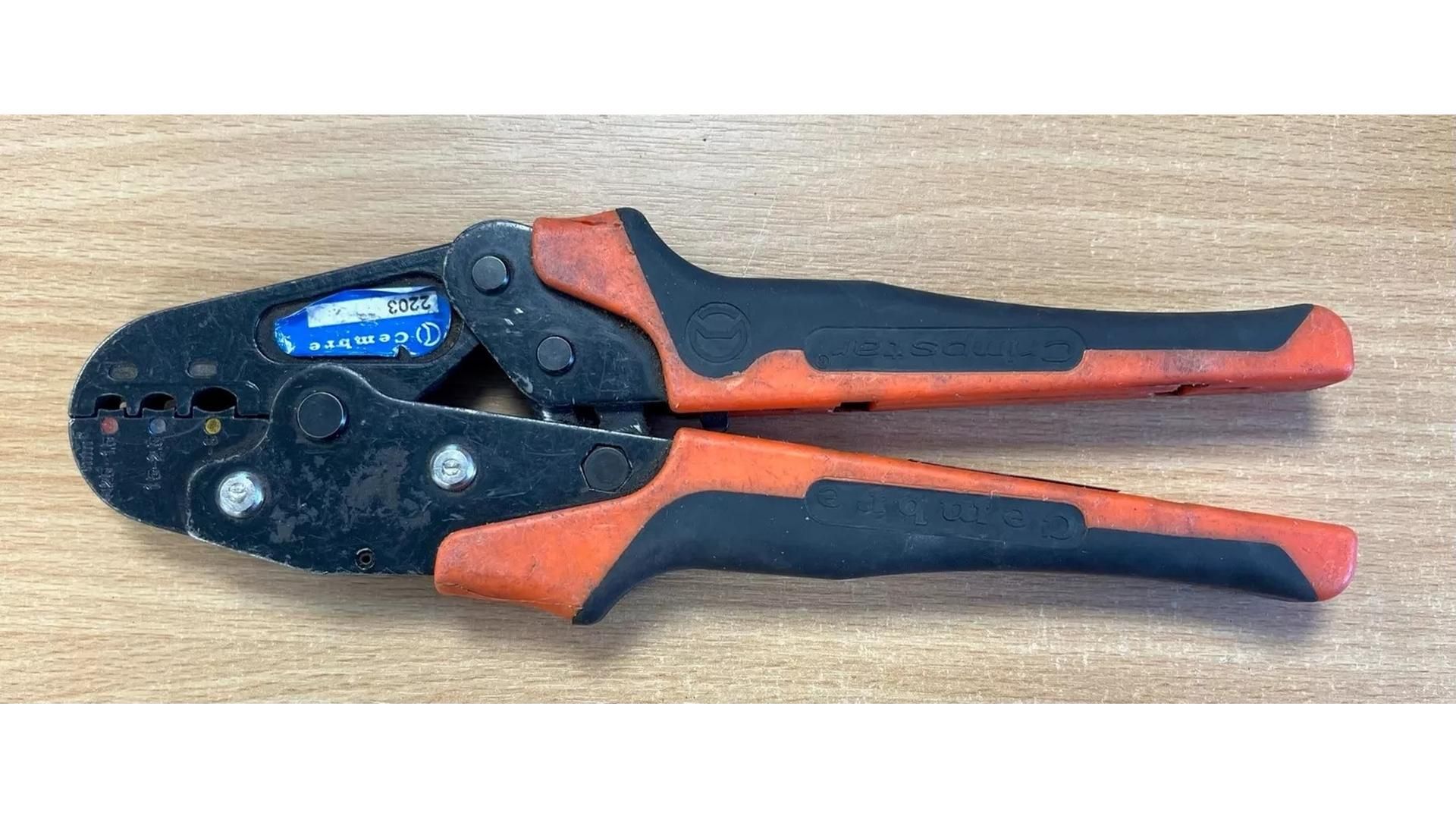 Cembre CrimpStar HP3 Ratched Crimping Tool. Used, Dirty