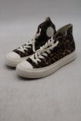 Converse First String Chuck Taylor All Star Sneaker In Leopard/Snow White/Marshmallow, UK 9, Sample,