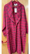 Lee Valley Men's Cotton Flannel Nightrobe, Red Tartan, Size M
