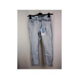 Two MAC Dream Chic Jeans, Blue Washed, Size W40 L27