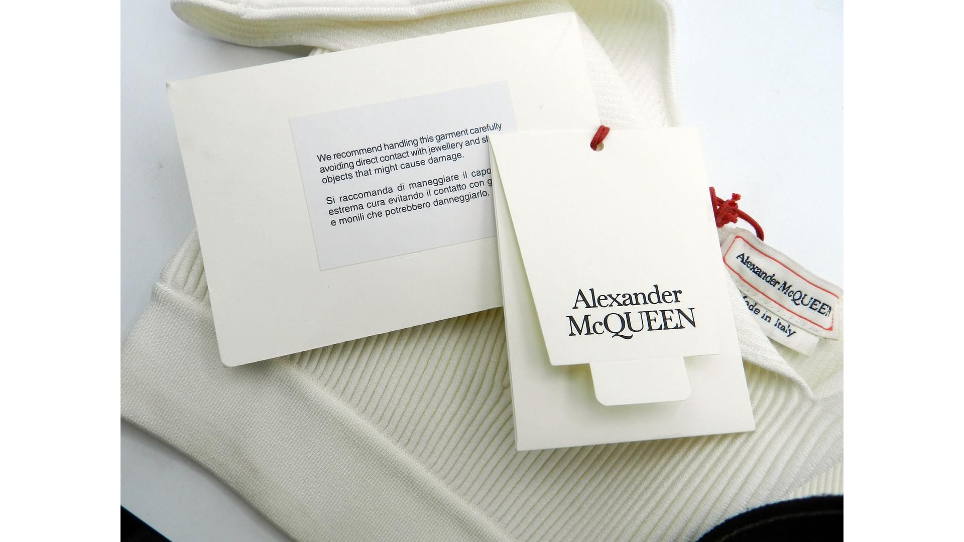 Alexander McQueen Engineered Knit Bra Top, Ecru/White, Size M. Defect, Marked from Storage - Image 3 of 3