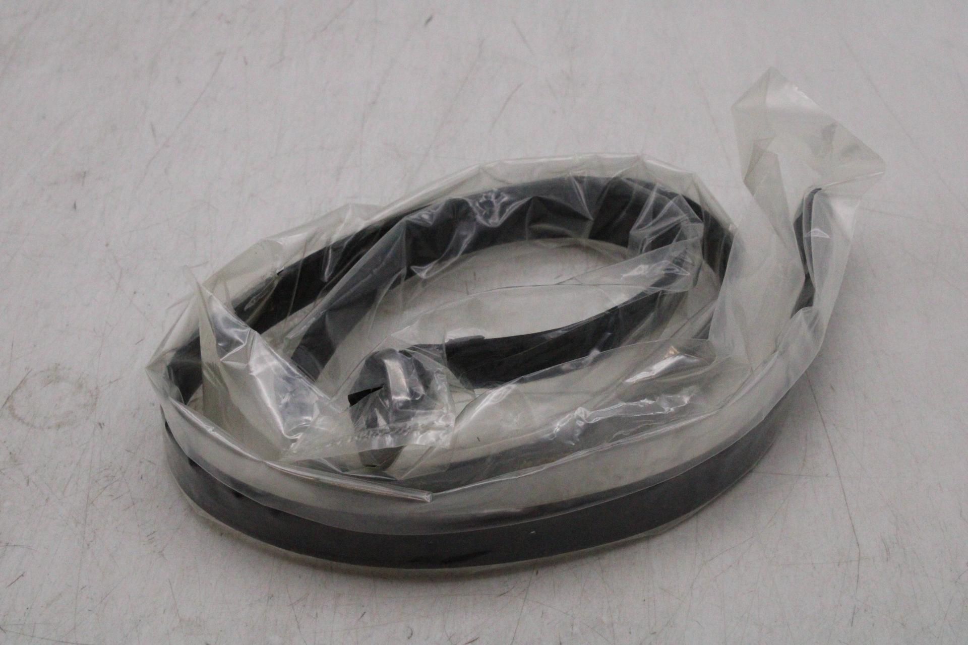 Burberry Thin Belt, Black, Size 4