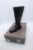 Duoboots Haltham Standard Knee-High Leather Boots, Black, UK 8. Box damaged