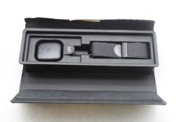 Whoop 4.0 Health and Fitness Tracker, WS40/WP40. Box damaged, Not checked