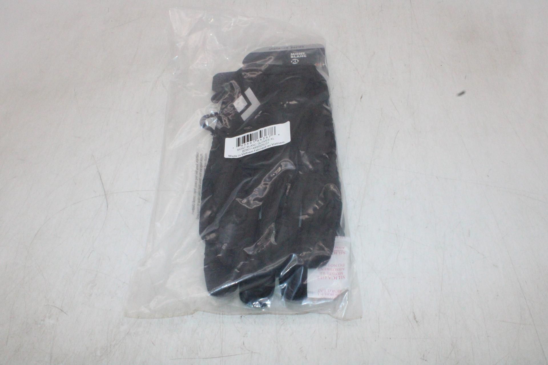 Six Black Diamond Men's Mont Blanc Gloves to include 4x Size M, 2x Size XL, Black