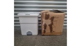 Denny International 40L Trash Can with Compartments, White