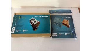 Two Items of Bandua Wargames to include 1x Expositor Pintura ZEL Reference: Ba0000030, 1x Ba0000034