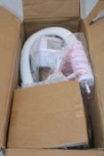 Salon Senor Professional 2 In 1 Facial Steamer, White, Non UK Plug. Box damaged