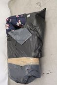 Joules Floral Box Dog Bed, Size H27 X W80 X D62cm