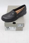 Clarks Certina Ease Leather Shoes, Black, UK 3. Box damaged