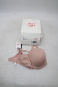 Prima Donna Twist East End Padded Bra, Powder Rose, UK 40D. Box damaged