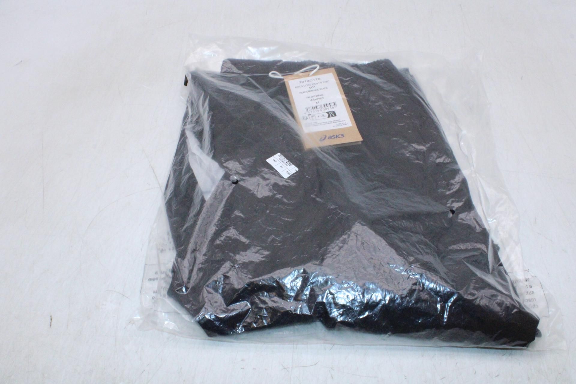 Four Asics Running Garments to include 1x Core Short Sleeve Top, 1x 3.5'' Inch Short, Black, Size S,