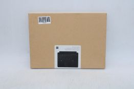 Microsoft QWERTY UK Surface Pro Keyboard with Slim Pen, Black. Box damaged