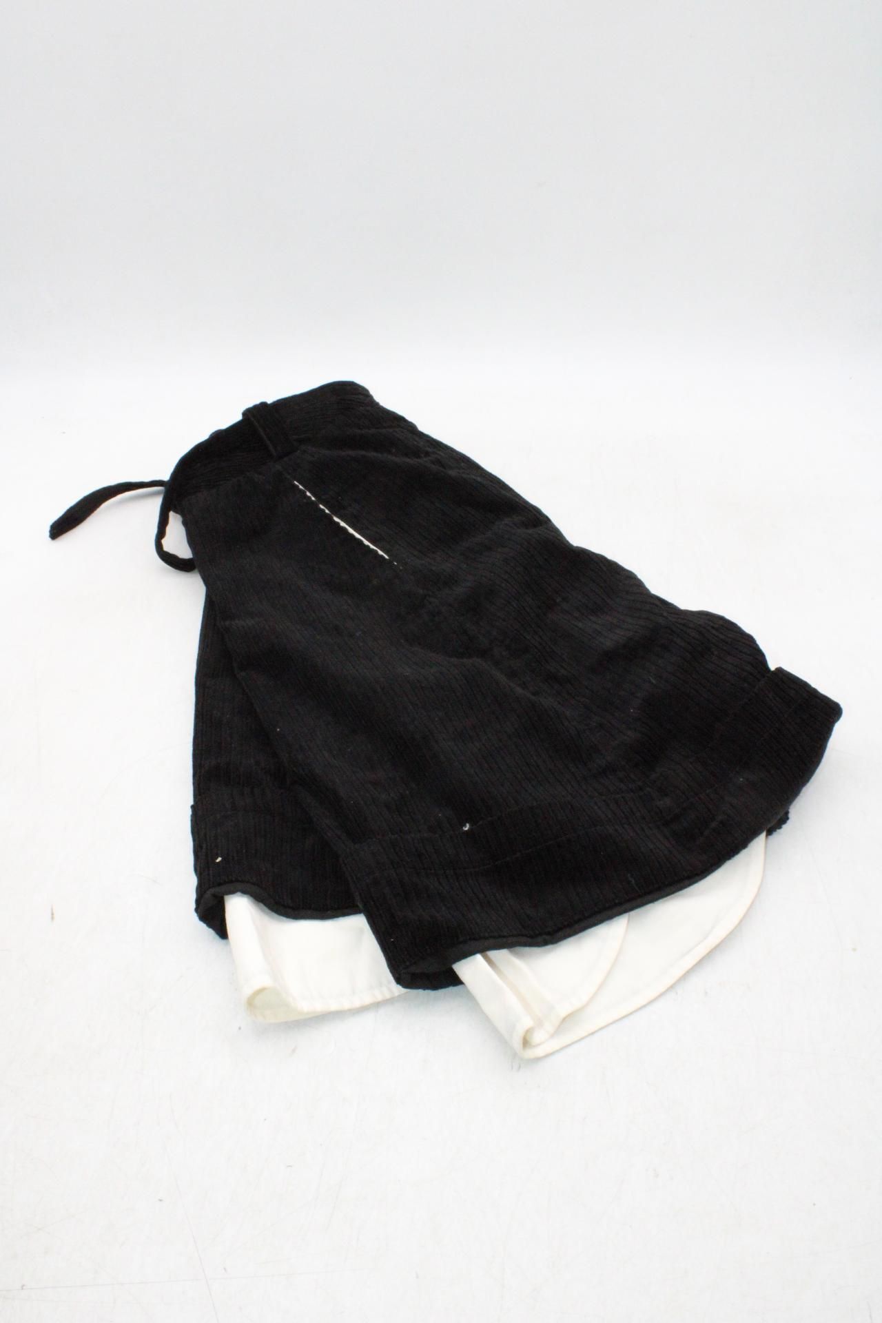 Tiscar Espadas Small Turn Up Shorts, Black, Size S