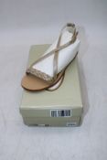 Bonpoint Kids Celi Sandals, Gold, Size 34. Box damaged
