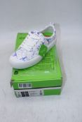 Cariuma Leather Trainers, White/Blue, UK 7. Box damaged