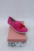 Moda In Pelle Elina Suede Loafer, Pink, Size 40. Box damaged