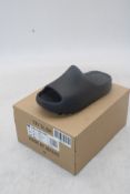 Adidas Yeezy Slide Childs, Onyx, UK 2