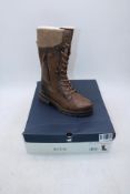 Mustang Flat Boots Darlin 2, Brown, Size 40