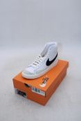 Nike Blazer Mid 77 Vintage, White/Black, UK 7.5