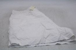 Abercrombie & Fitch Ultra High Rise Shorts, White, Size 34