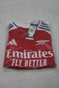 Arsenal FC Junior Home Replica Jersey, Red, UK Size 9-10 Years