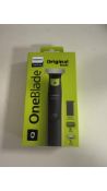 Philips One Blade, Original Blade Includes Travel Pouch 3x Combs 1x Blade