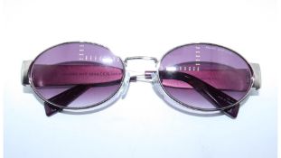 Marc Jacobs The Classic Logo Round Sunglasses, Silver. Defective, Arm Doesn't Sit Level