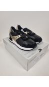 Geox Doralea A Trainers, Black/Champagne, UK 3
