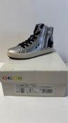 Geox Girls J Kalispera Trainer, Silver/Navy, UK 12.5