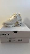 Geox Women's Spherica Knitted Trainer, Taupe, UK 5. Box damaged