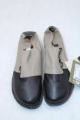 Gudrun Sjoden Leather Nappa Shoe, Black/Grey, Size 42, No Box