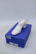 Stuart Weitzman Clem 35 Shoes, Patent Leather, Cream, EU 37. Box Slightly Damaged