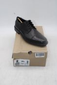 Clarks Cosgrove Cap Leather, Black, UK 8 Fit G. Box damaged