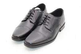 Clarks Howard Cap Leather Shoes, Black, UK 11, No Box