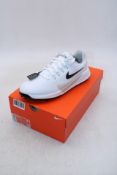 Nike Victory Pro 4 Men's Golf Shoes, White/Black/Photon Dust, UK 10