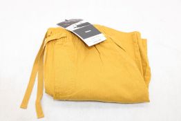 Finisterre Eaton Short, Beeswax, 28W