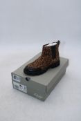 Clarks Kids EvynChelsea K Boots, Leopard Print, UK 2F